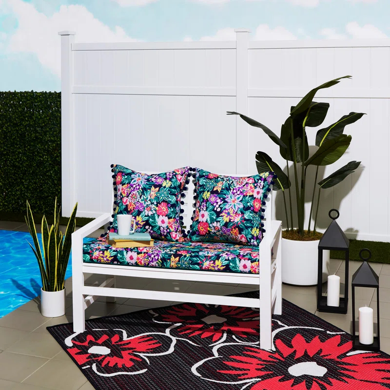 Vera Bradley Vera Bradley Floral Indoor / Outdoor Rug