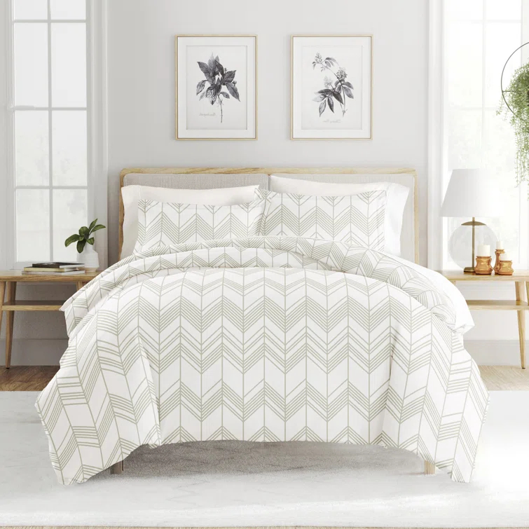 Becky Cameron Home Alps Chevron Pattern Duvet Cover Set