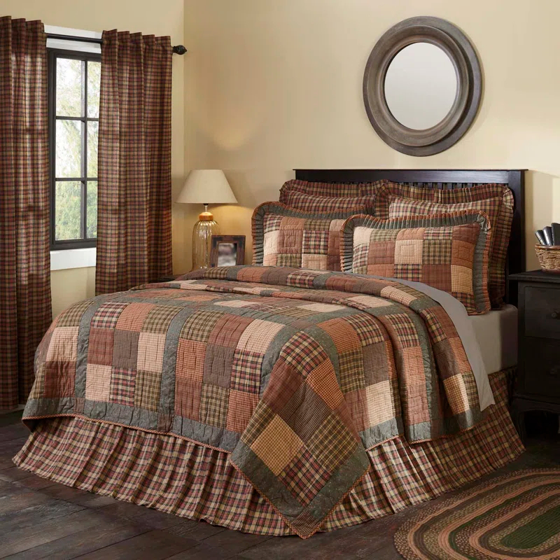 VHC Brands Crosswoods Farmhouse / Country Cotton Patchwork Quilt