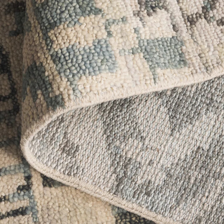 Safavieh Southwestern Hand Knotted Wool/Cotton Southwestern Rug in Gray