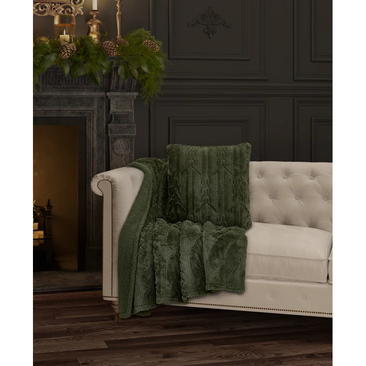 Five Queens Court Caress Throw Throw
