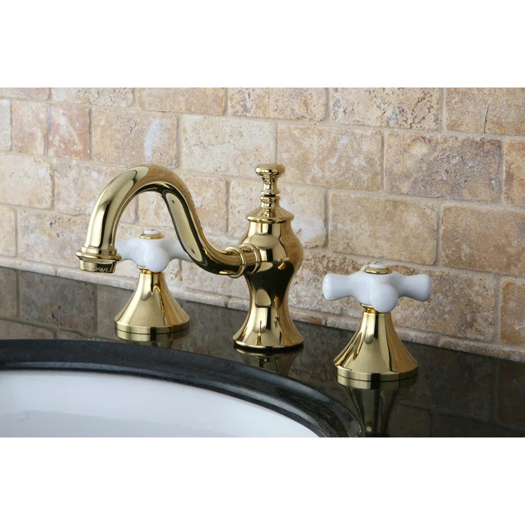 Kingston Brass Kingston Brass Two-Handle 3-Hole Deck Mount Widespread Bathroom Faucet with Brass Pop-Up Drain KC7162PX