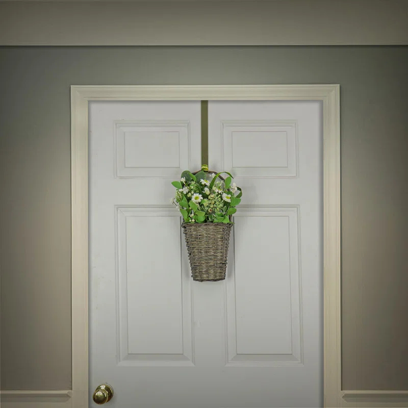 The Holiday Aisle® 18" Daisies and Berries Wall Basket