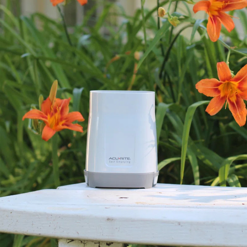AcuRite AcuRite Wireless Self-Emptying Rain Gauge with Indoor Digital Display (02446)