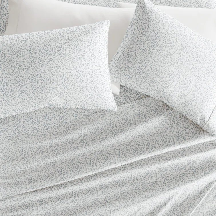 IEnjoy Home 4 Piece Sheet Set Patterned Microfiber Ultra Soft Bedding in Floral Dream