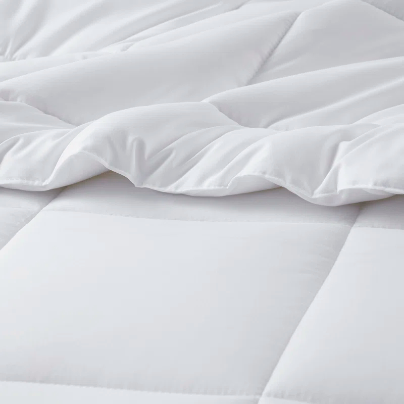 Nestl All Season Solid Lightweight Down Alternative Comforter