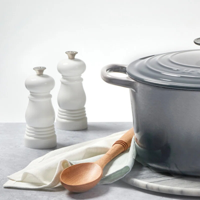 Le Creuset Le Creuset Set of 2 Salt and Pepper Mills