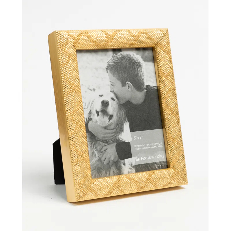 Frametolia Wood Embossed Picture Frame