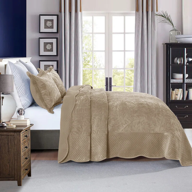MarCielo Marcielo Oversized Embroidered Velvet Quilt Set With 2 Pillow Shams