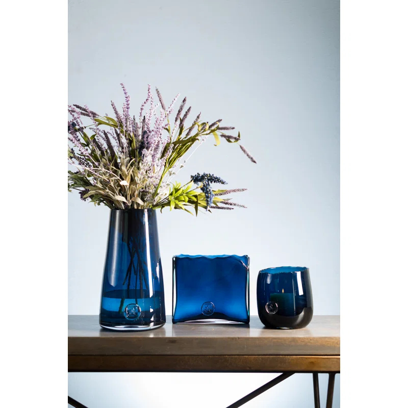 Medallion Handmade Glass Table Vase