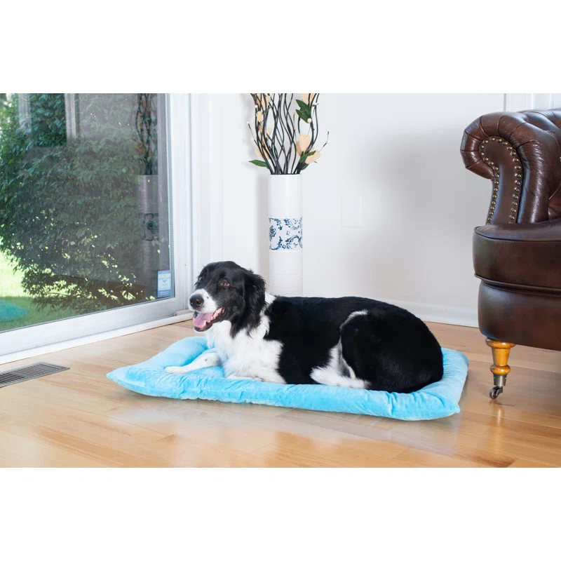 Armarkat Velvet Pet Bed