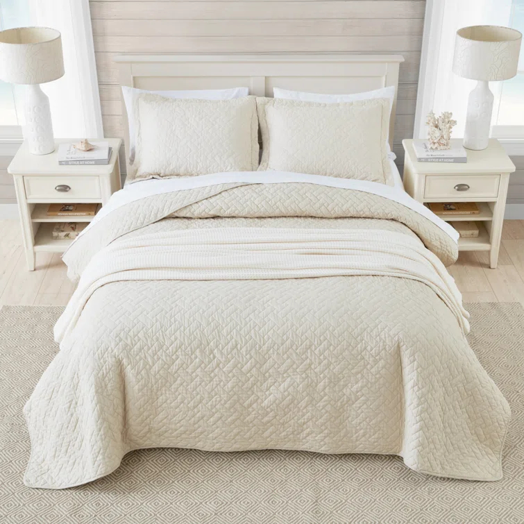 Tommy Bahama Home Tommy Bahama Raffia Solid Cotton Reversible Quilt Set