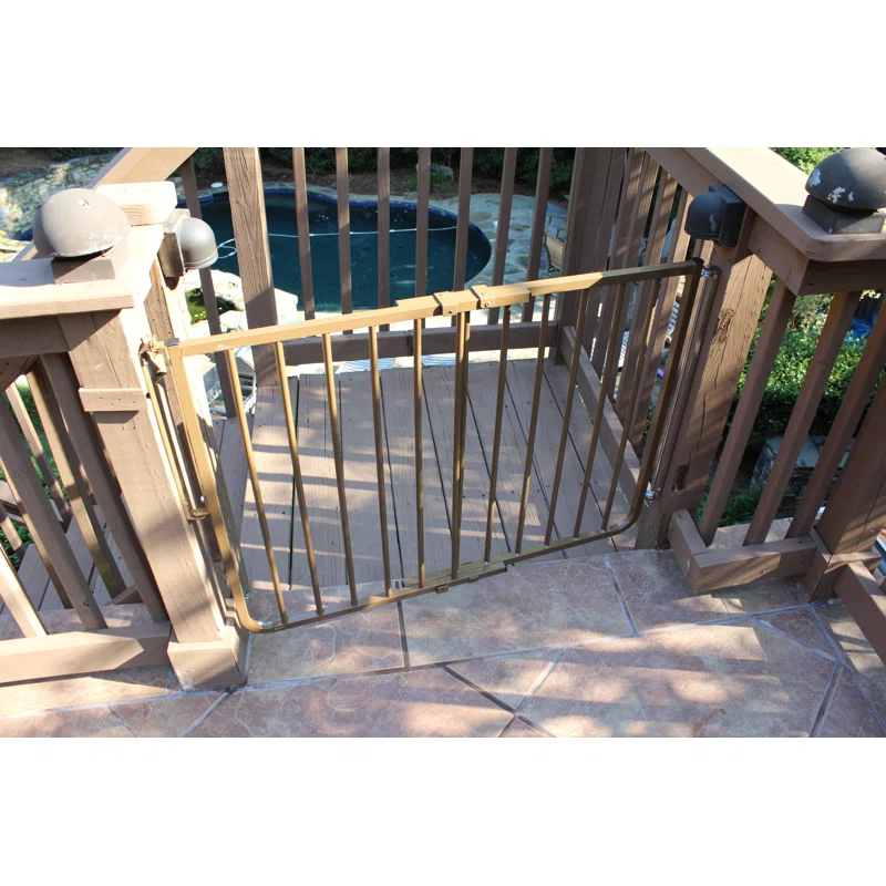 Cardinal Gates Outdoor Safety Gate