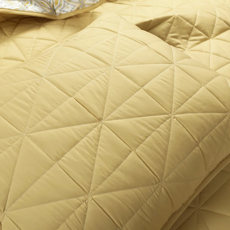 Lush Decor Mid Century Modern Geo Yellow Quilt
