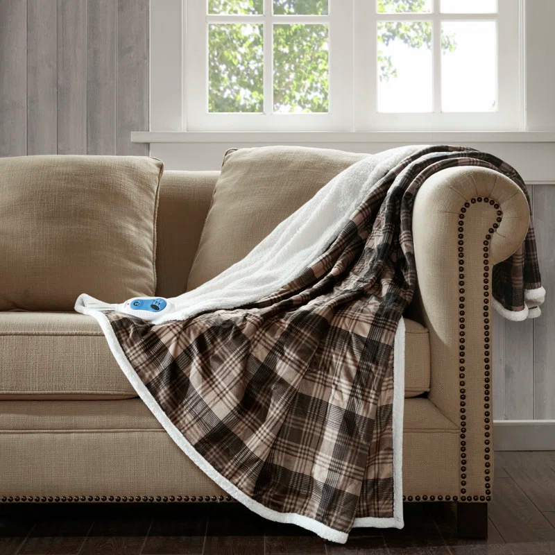 Woolrich Woolrich Tasha Oversized Mink to Berber Heated Throw