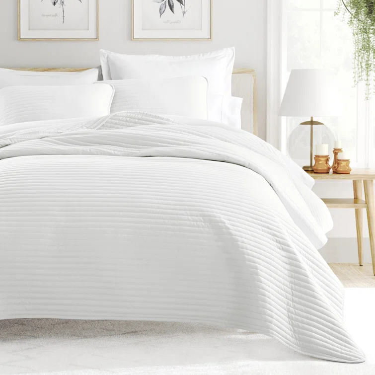 Becky Cameron Becky Cameron Lightweight All Season Stripe Stitch Quilt Set with Shams