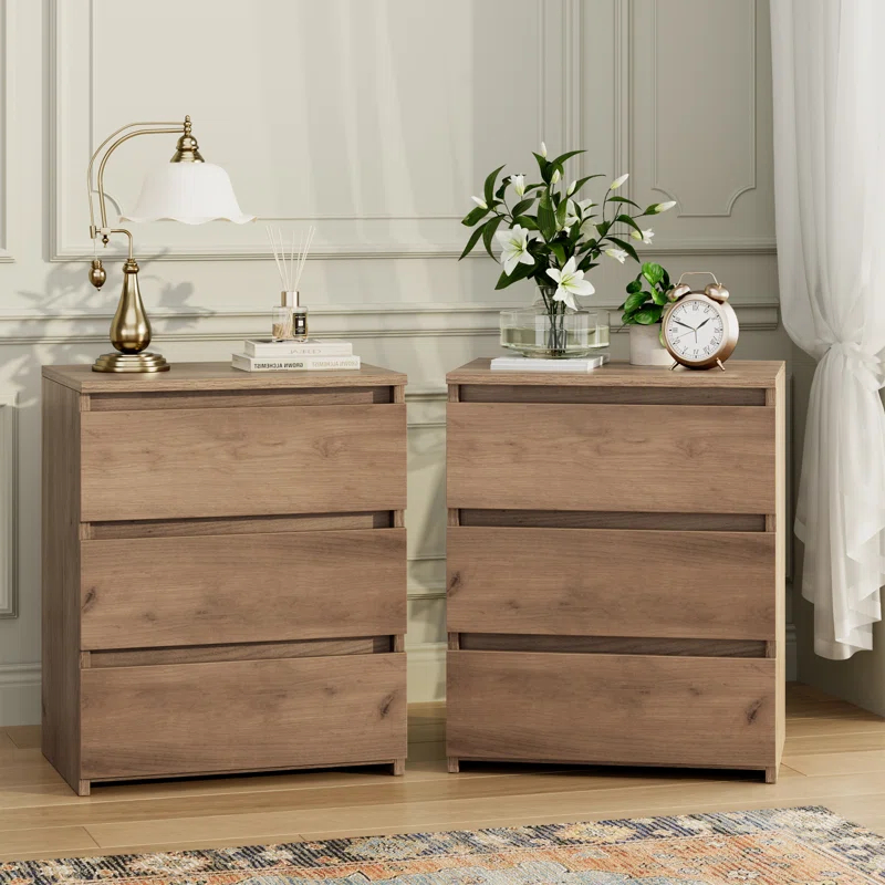 Bozidar 3 - Drawer Nightstand (Set of 2)