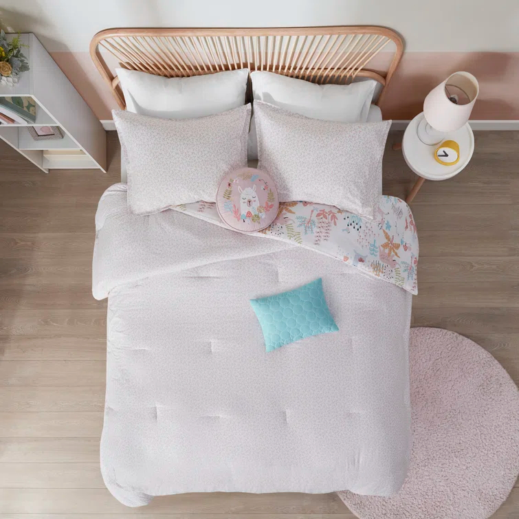 Intelligent Design Kids Iris Woodland Animals Cotton Reversible Comforter