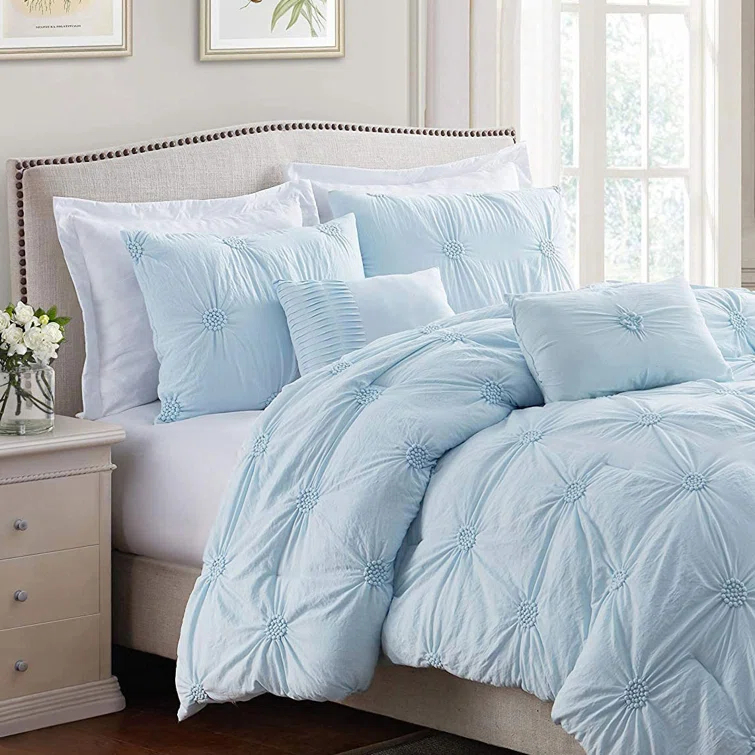 Swift Home Supreme Microfiber Floral Pintuck Microfiber 3-Piece Comforter Set