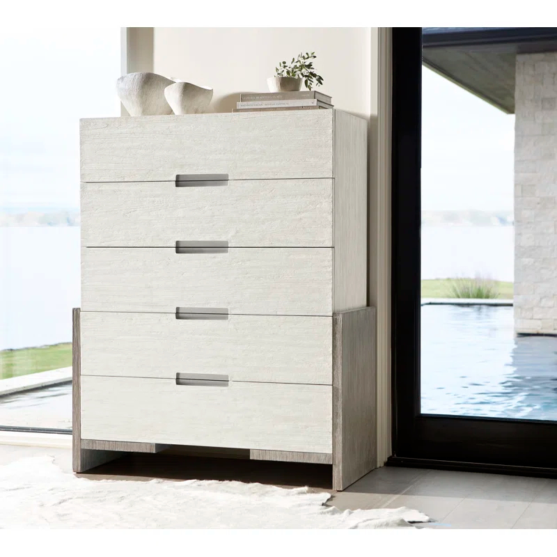 Bernhardt Foundations 46'' W 5 - Drawer Dresser
