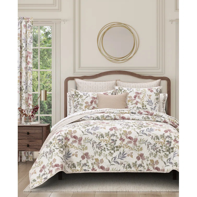Royal Court Elwood Quilt Set