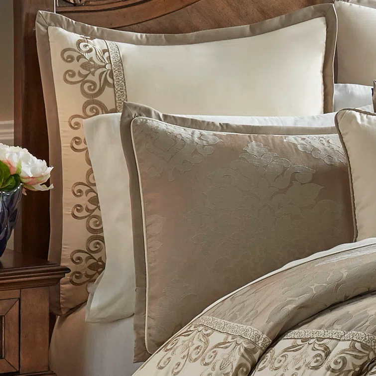 Riverbrook Home Hillcrest Comforter Set
