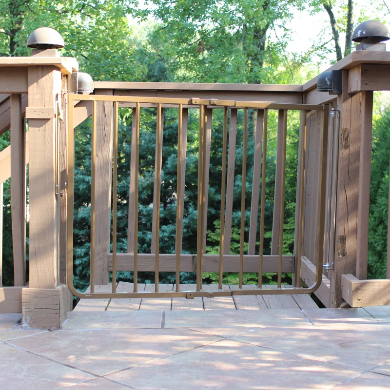 Cardinal Gates Outdoor Safety Gate