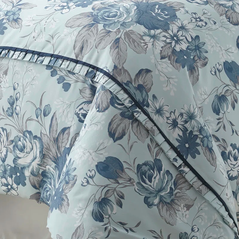 Amrapur Overseas Inc. Modern Threads Farmhouse 8-Piece Floral Comforter Set
