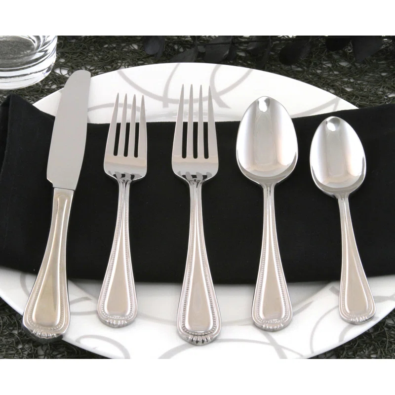 Oneida Countess 20 Piece Flatware Set, Service for 4