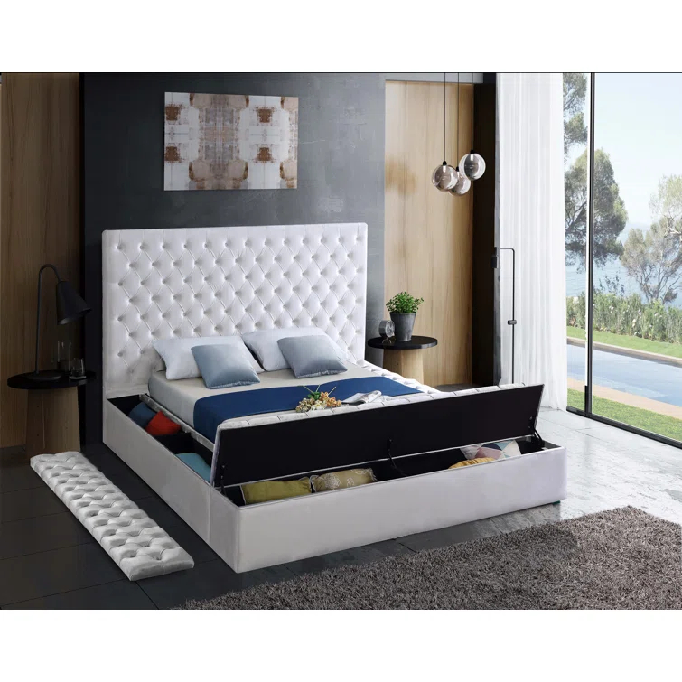 Everly Quinn Johnnay Upholstered Platform Storage Bed