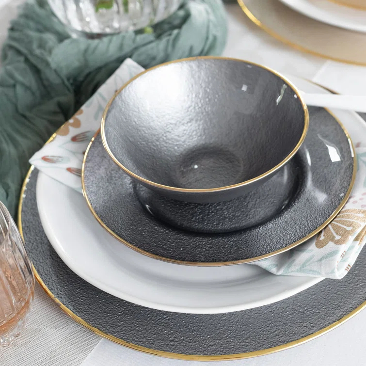 VIETRI Metallic Glass No Pattern Charger