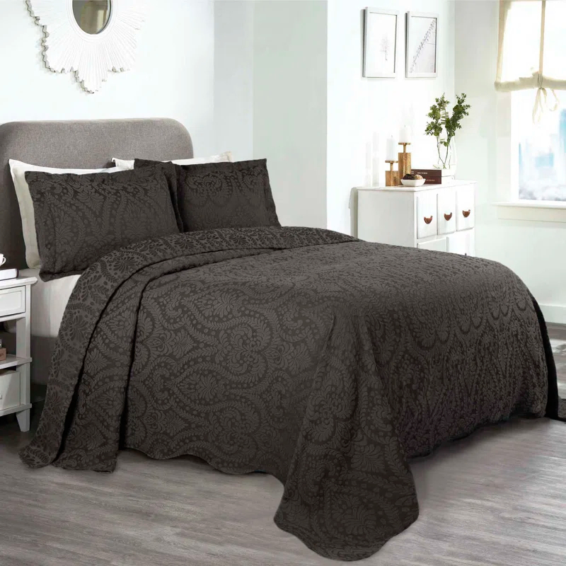 Superior Aspen Floral Scalloped Edge Cotton Blend Coverlet / Bedspread Set