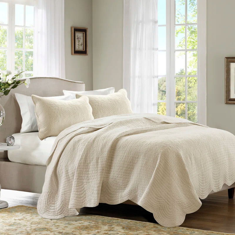 Madison Park Tuscany 6 Piece Reversible Scalloped Edge Daybed Cover Set