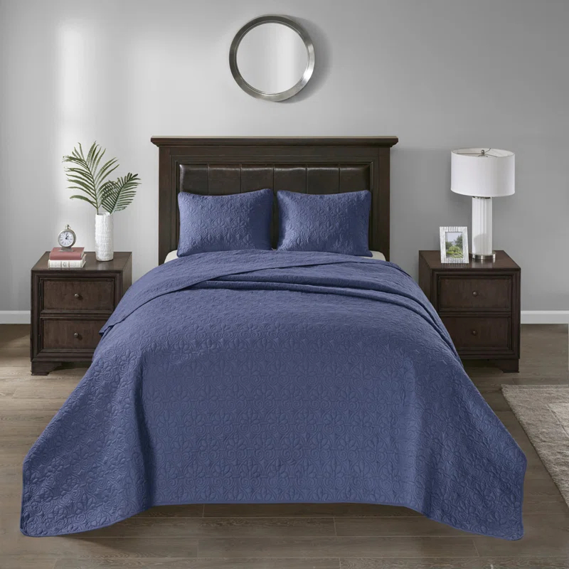 Quebec Reversible Bedspread Set