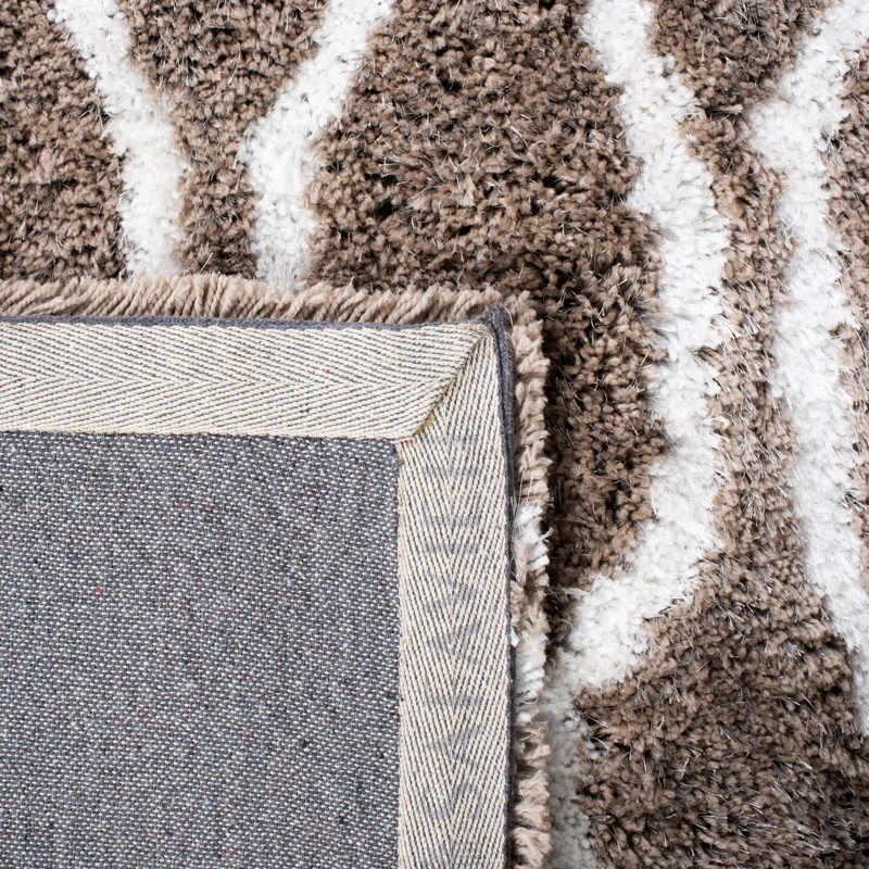 Safavieh Barcelona Shag Hand Tufted Performance Geometric Rug