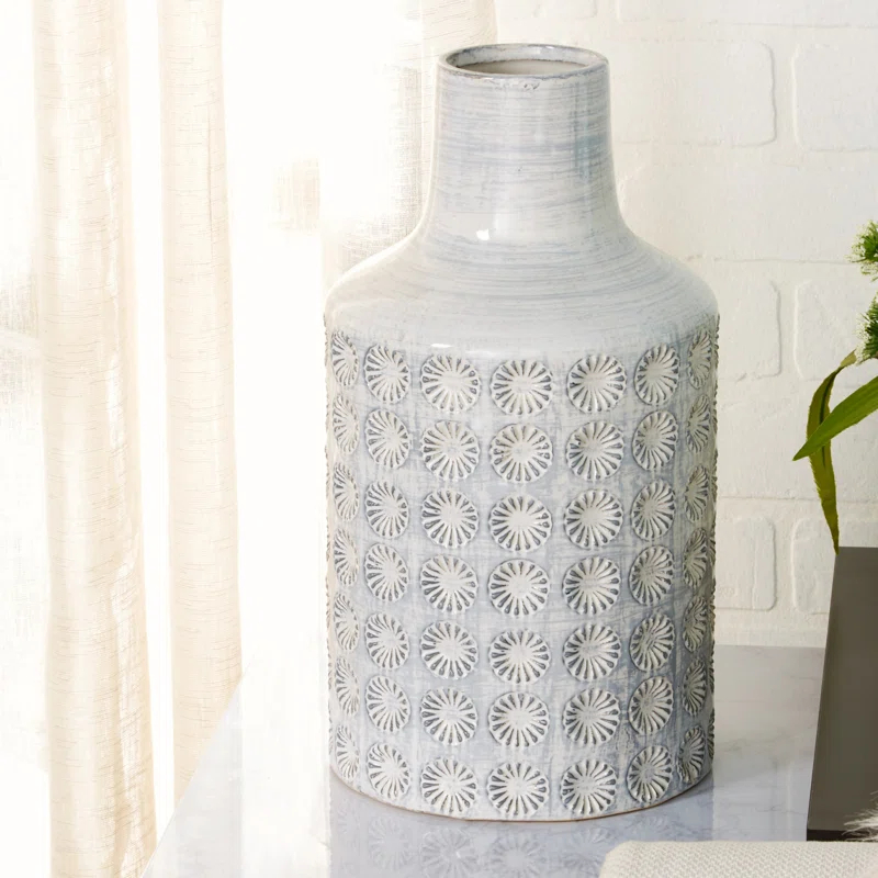 CosmoLiving by Cosmopolitan Porcelain Ceramic Floral Decorative Vase