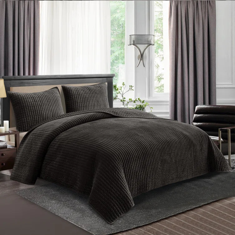 Wonderful Textile Wonderful Velvet 3-piece reversible quilt set