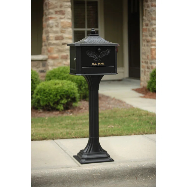Pedestal Locking Post Mounted Mailbox