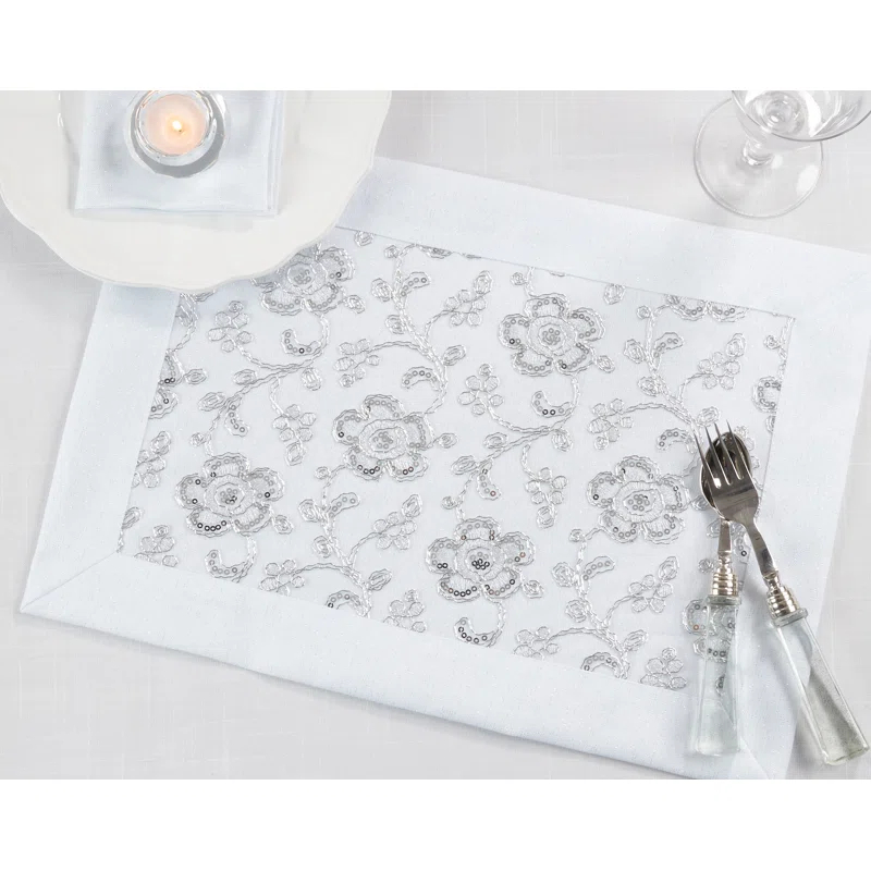 Saro Éloise Collection Polyester Embroidered Rectangle Placemat (Set of 4)