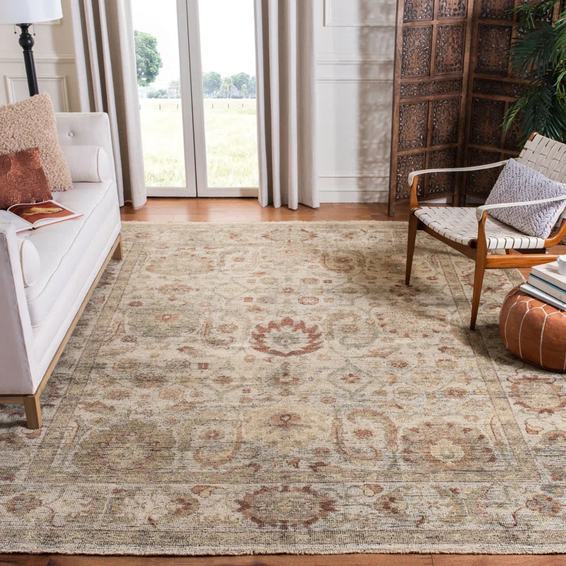 Safavieh Izmir Hand Knotted Wool Oriental Rug