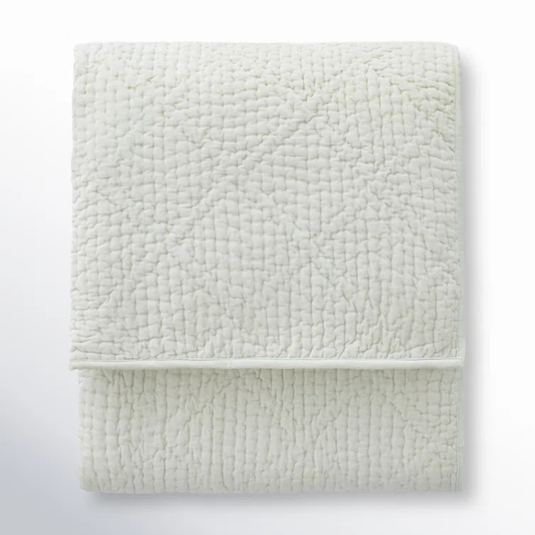 Parisienne Velvet Quilt