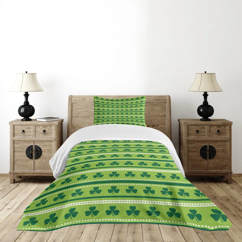 Ambesonne Ambesonne Green Bedspread Set Traditional Irish Clovers Lime Green Dark Green