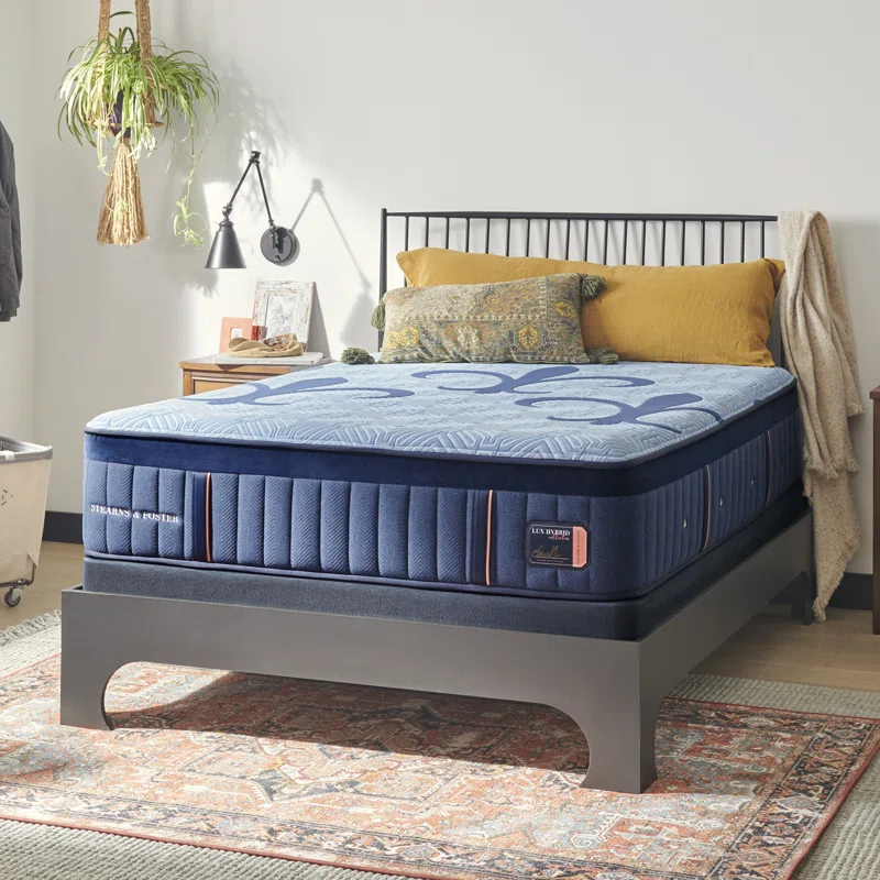 Stearns & Foster Stearns & Foster Lux Hybrid 14.5" Firm Mattress