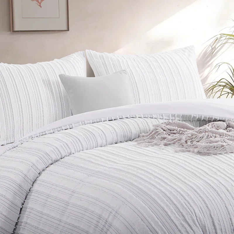 Microfiber / Polyester Machine Tufted Striped Comforter Set