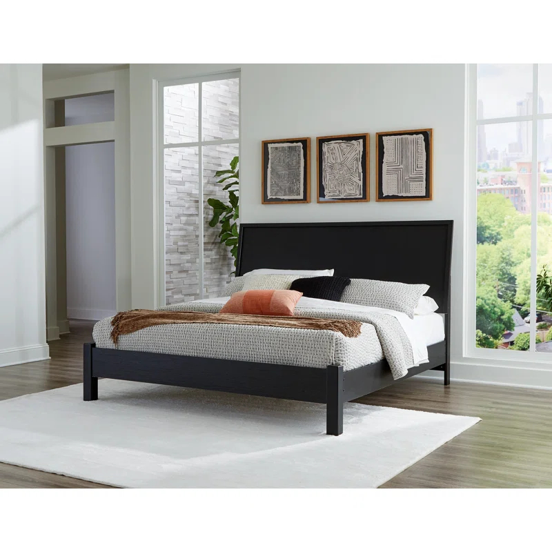 Latitude Run® Danziar  Panel Bed