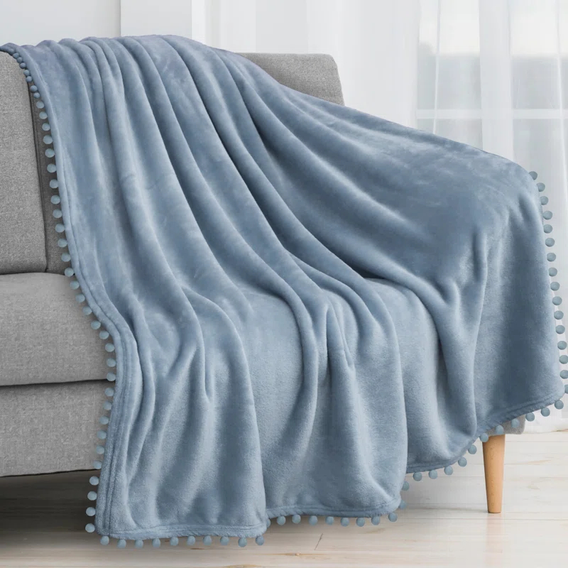 Pavilia Hand Woven Throw Blanket