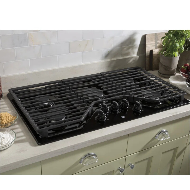 GE Appliances GE Appliances 36" Gas 5 Burner Cooktop with Dual Size Power Burner