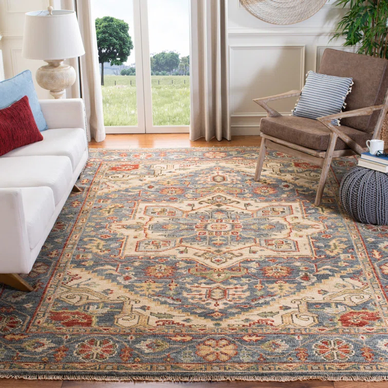 Safavieh Oriental Hand Knotted Wool Oriental Rug