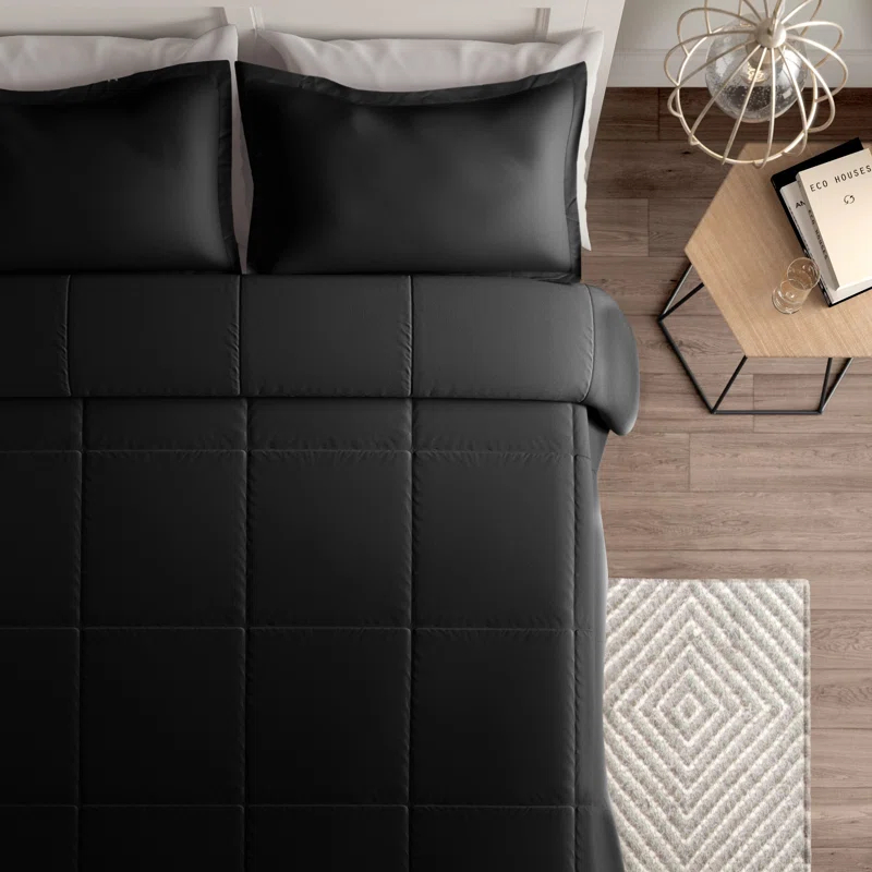 Stayclean Modern & Contemporary Comforter Set