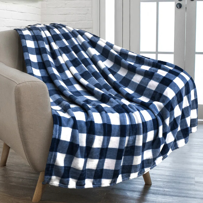 Pavilia Hand Woven Throw Blanket